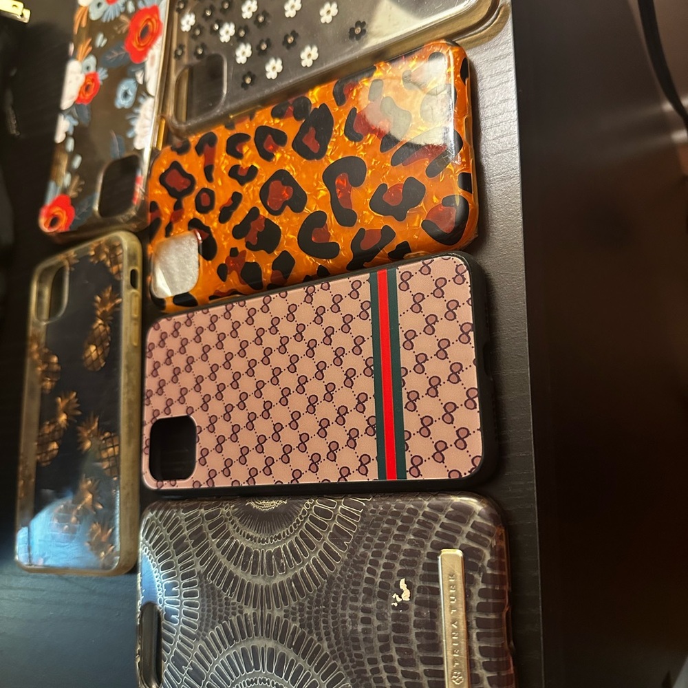 Patterned Phone Case Collection - Picture 2 of 2
